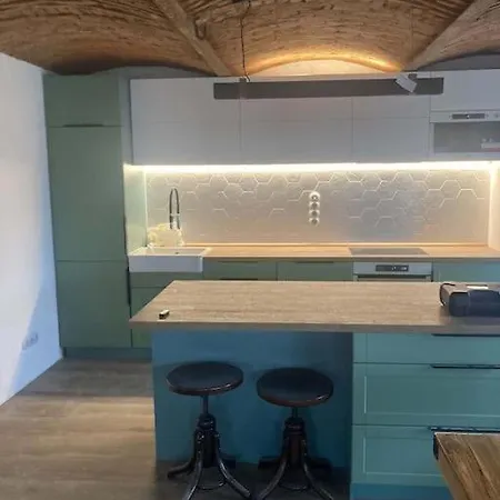 Konirna * Kovářská