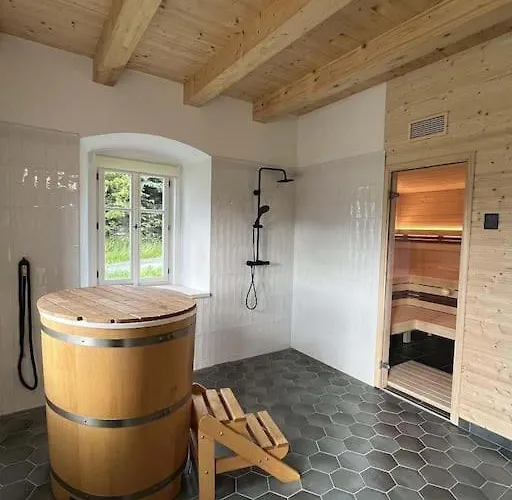 Konirna Semesterbostad Kovářská