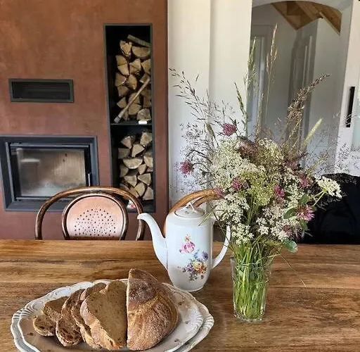 Semesterbostad Konirna Kovářská