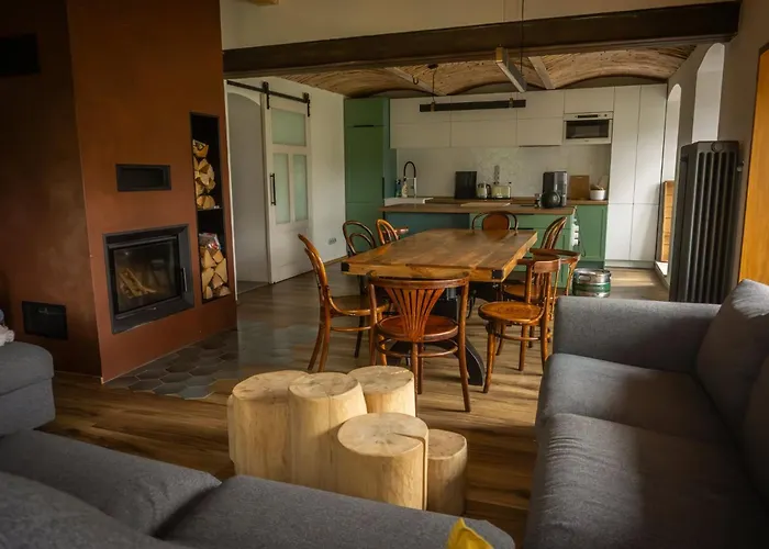 Konirna Semesterbostad *